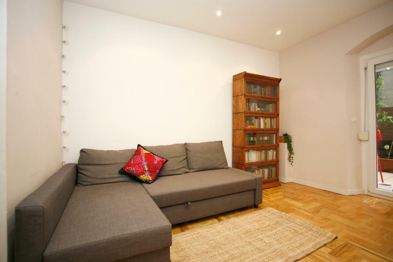 Piso Centrico Con Patio Appartement Bilbao Buitenkant foto