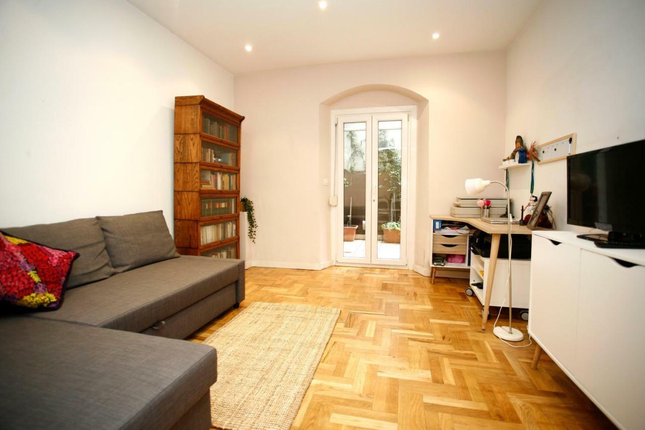 Piso Centrico Con Patio Appartement Bilbao Buitenkant foto